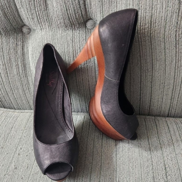 Shellys London Platform Shoes - Picture 3 of 8